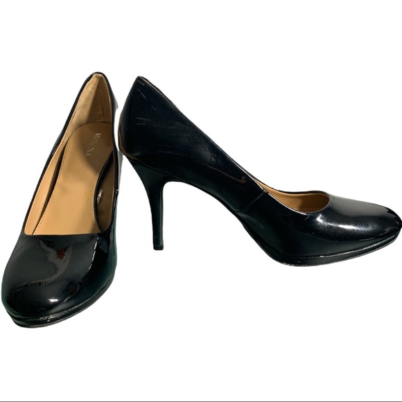 Merona Black Stiletto Patent Leather Shoes - Picture 4 of 9